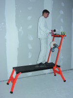 Plataforma de trabajo de aluminio con portaherramientas 02