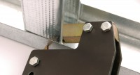Pinza para unir canales y montantes para perfiles con una solo mano 02